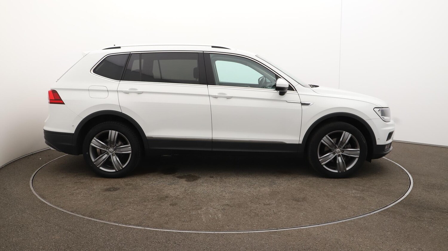 Used Volkswagen Tiguan Allspace 2021 for sale - 76137590: Photo 52
