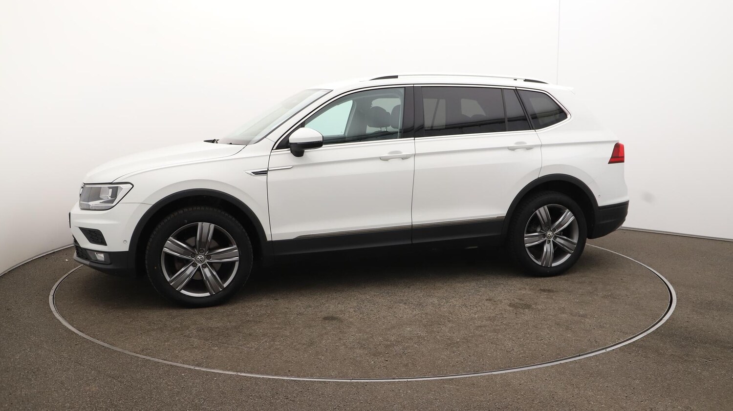 Used Volkswagen Tiguan Allspace 2021 for sale - 76137590: Photo 69
