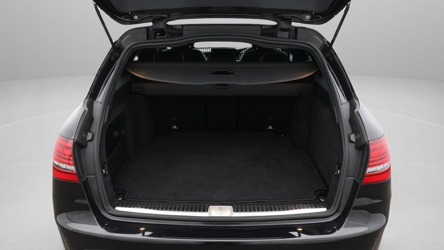 Used Mercedes-Benz C Class 2021 for sale - 76227060: Photo 18