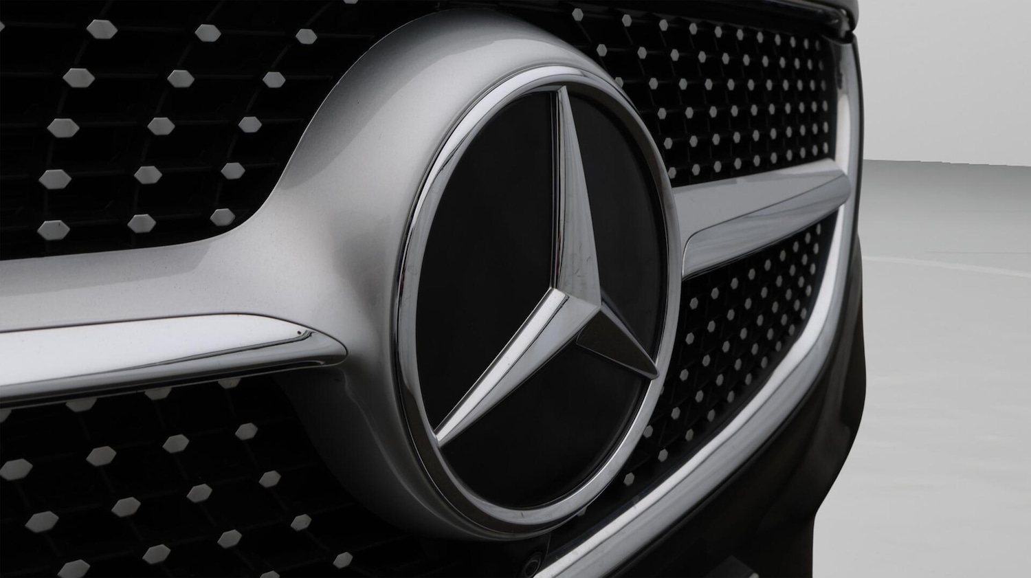 Used Mercedes-Benz V-Class 2023 for sale - 76613212: Photo 24