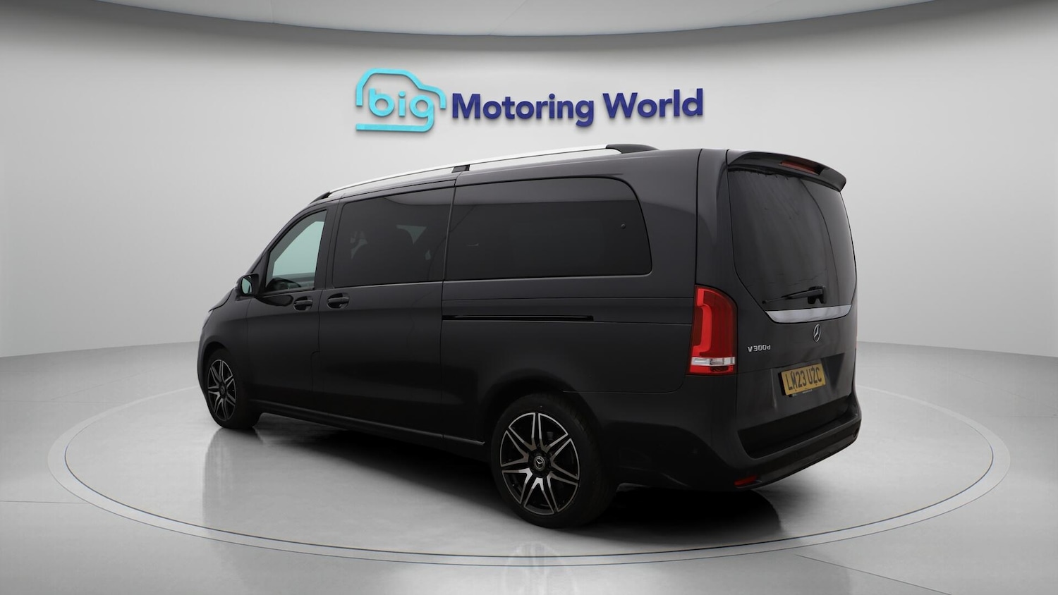 Used Mercedes-Benz V-Class 2023 for sale - 76613212: Photo 6