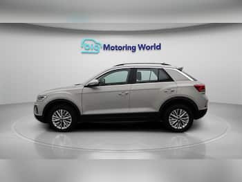 Used Volkswagen T-Roc 2023 for sale - 79458288: Photo