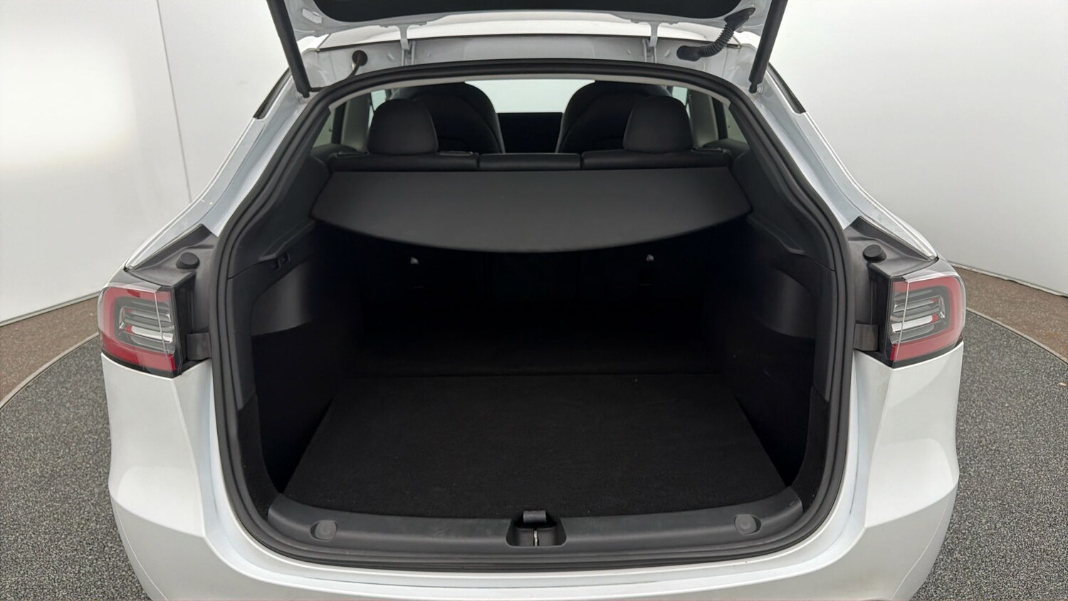 Used Tesla Model Y 2024 for sale - 78223996: Photo 16