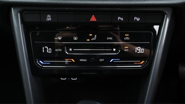 Used Volkswagen T-Roc 2023 for sale - 75669174: Photo 13