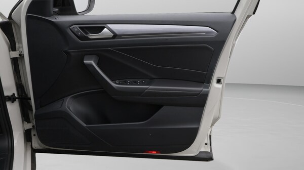 Used Volkswagen T-Roc 2023 for sale - 75669174: Photo 16