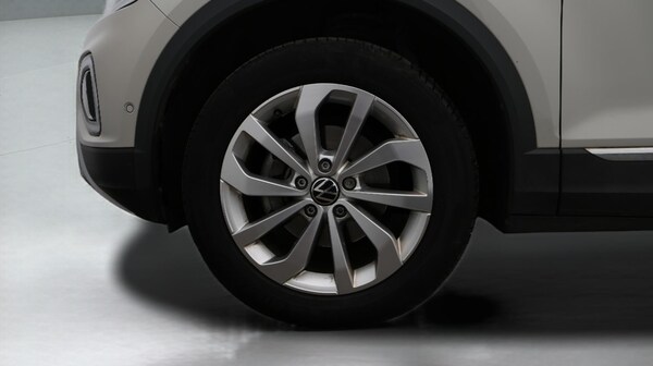 Used Volkswagen T-Roc 2023 for sale - 75669174: Photo 19