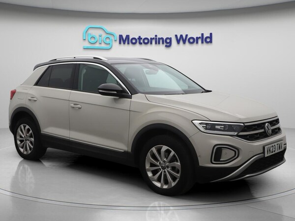 Used Volkswagen T-Roc 2023 for sale - 75669174: Photo 1