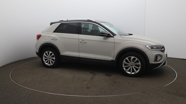 Used Volkswagen T-Roc 2023 for sale - 75669174: Photo 47