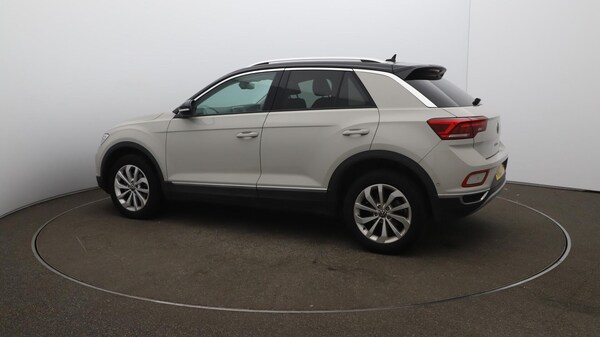 Used Volkswagen T-Roc 2023 for sale - 75669174: Photo 48