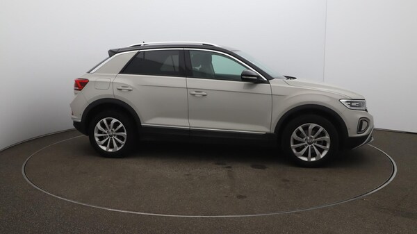 Used Volkswagen T-Roc 2023 for sale - 75669174: Photo 49