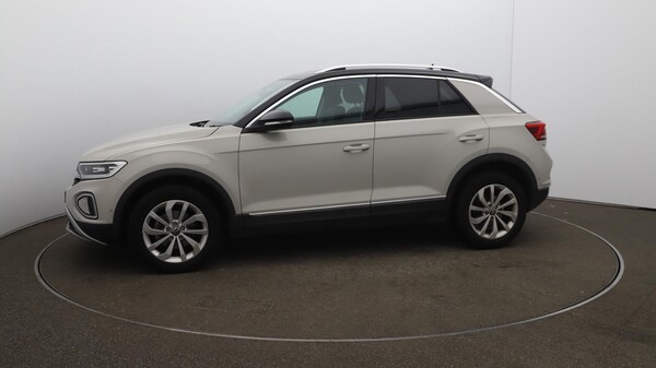 Used Volkswagen T-Roc 2023 for sale - 75669174: Photo 67