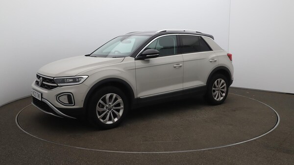Used Volkswagen T-Roc 2023 for sale - 75669174: Photo 69