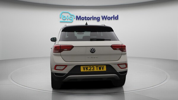 Used Volkswagen T-Roc 2023 for sale - 75669174: Photo 7