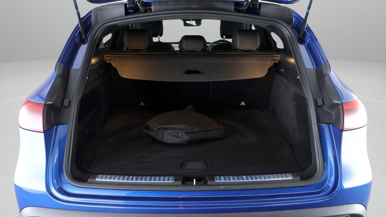 Used Mercedes-Benz EQC 2023 for sale - 77761659: Photo 17