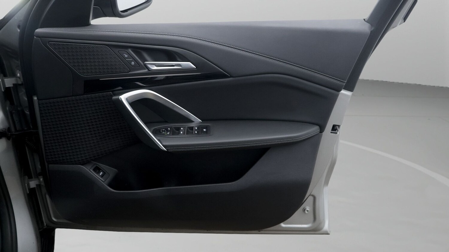 Used BMW iX1 2023 for sale - 77818514: Photo 15