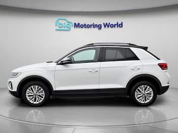 Used Volkswagen T-Roc 2023 for sale - 79536406: Photo