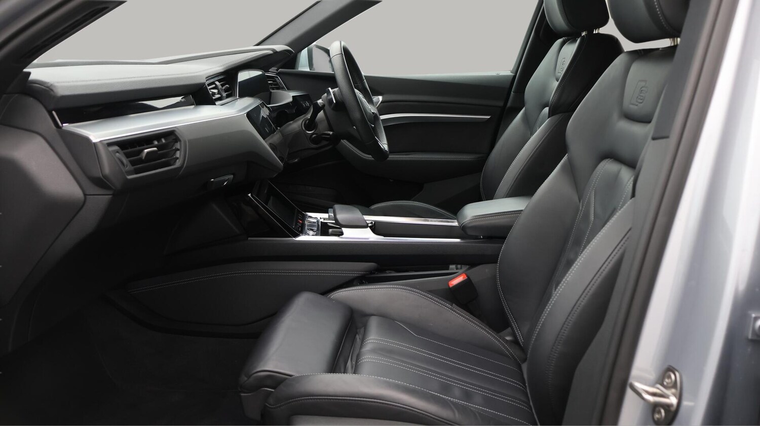 Used Audi e-tron 2022 for sale - 76633520: Photo 15