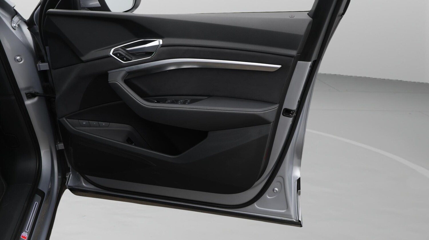 Used Audi e-tron 2022 for sale - 76633520: Photo 16