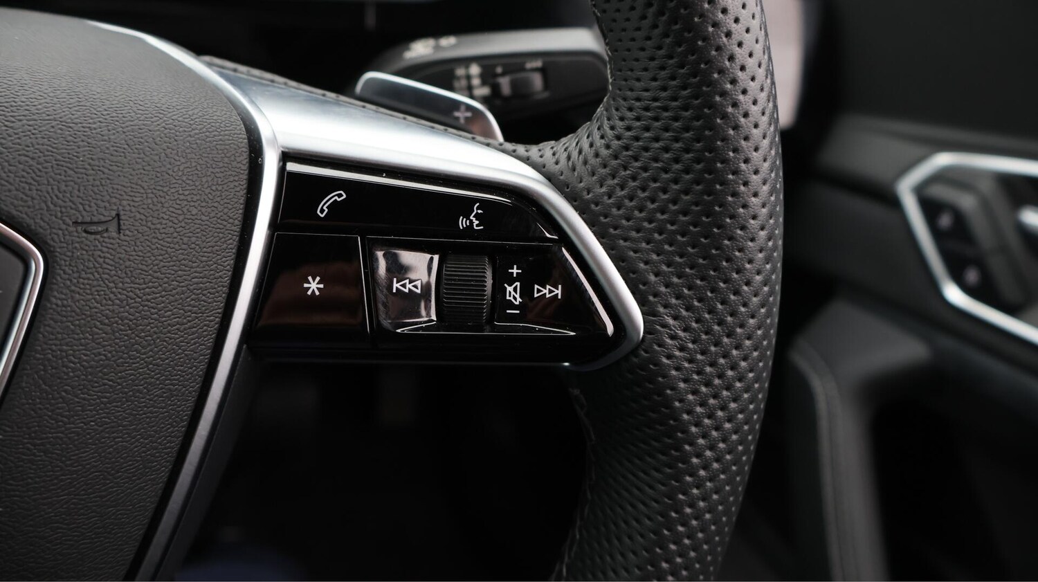 Used Audi e-tron 2022 for sale - 76633520: Photo 25