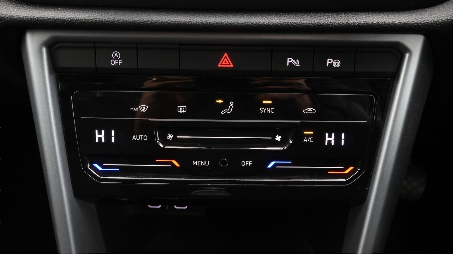 Used Volkswagen T-Roc 2023 for sale - 77570491: Photo 12