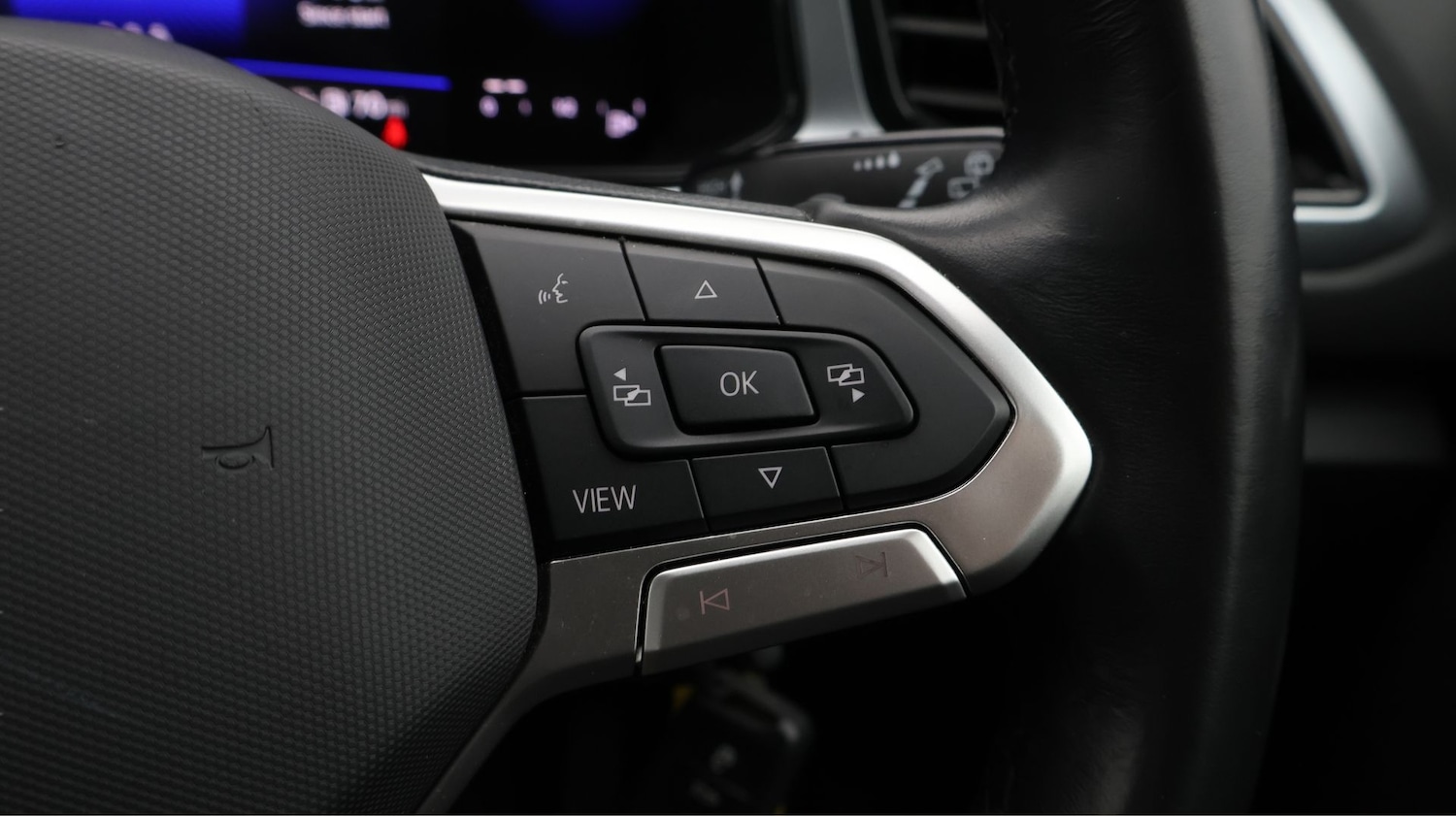 Used Volkswagen T-Roc 2023 for sale - 77570491: Photo 23