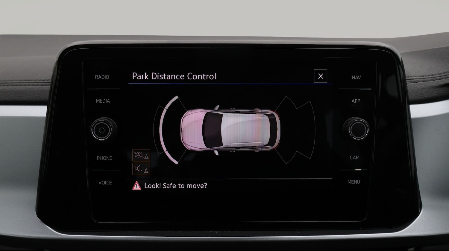 Used Volkswagen T-Roc 2023 for sale - 77570491: Photo 24