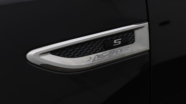 Used Jaguar E-Pace 2019 for sale - 76315131: Photo 24