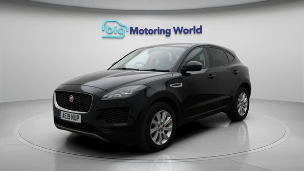 Used Jaguar E-Pace 2019 for sale - 76315131: Photo 4