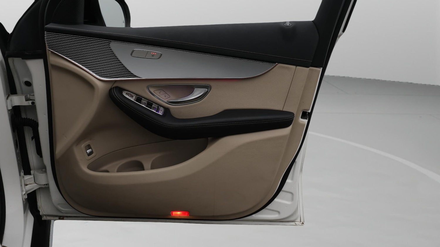 Used Mercedes-Benz EQC 2020 for sale - 76539058: Photo 16