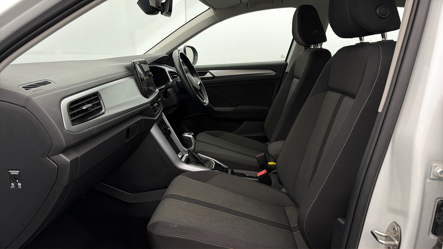 Used Volkswagen T-Roc 2023 for sale - 78196674: Photo 13