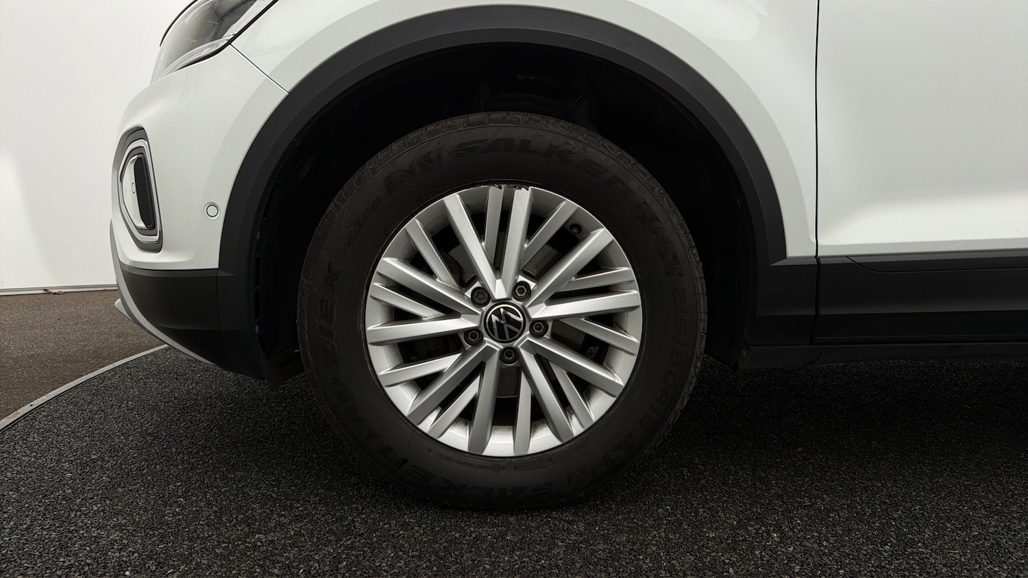 Used Volkswagen T-Roc 2023 for sale - 78196674: Photo 17