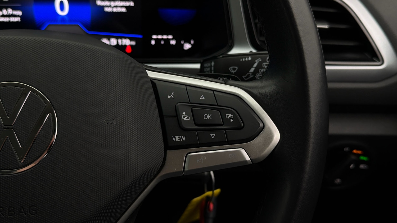 Used Volkswagen T-Roc 2023 for sale - 78196674: Photo 23