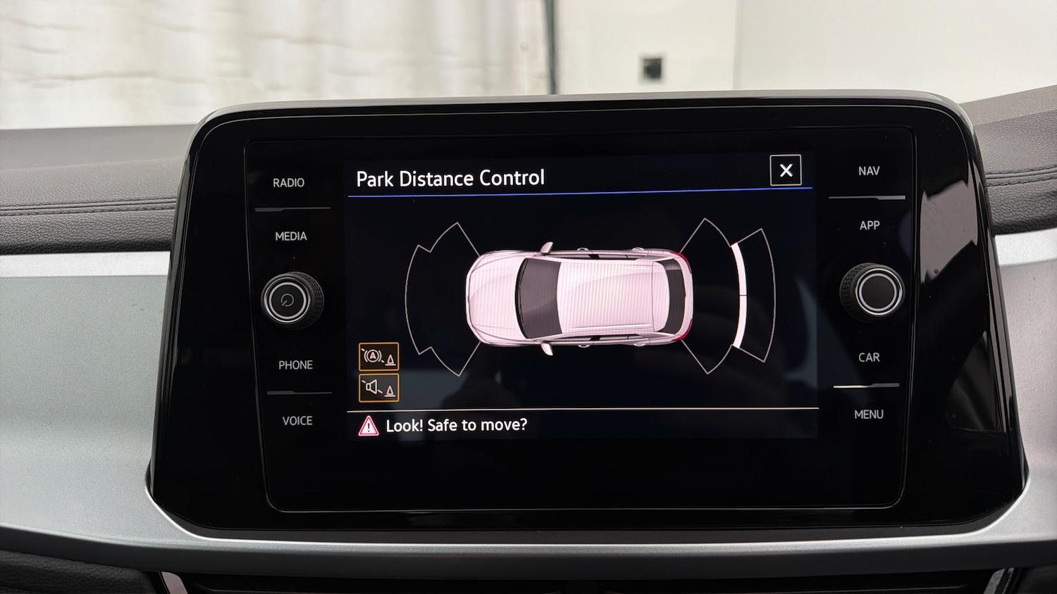 Used Volkswagen T-Roc 2023 for sale - 78196674: Photo 25