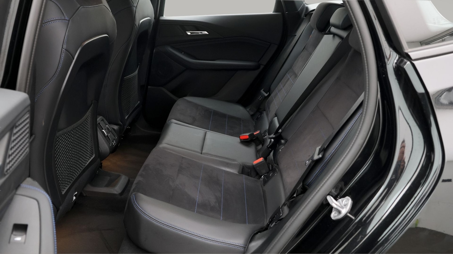 Used BMW 2 Series 2023 for sale - 77652431: Photo 16