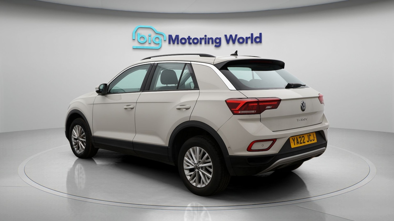 Used Volkswagen T-Roc 2022 for sale - 77210947: Photo 5