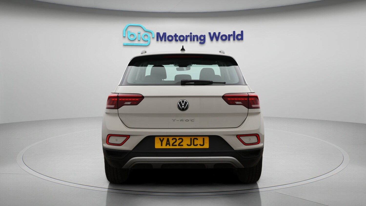 Used Volkswagen T-Roc 2022 for sale - 77210947: Photo 6