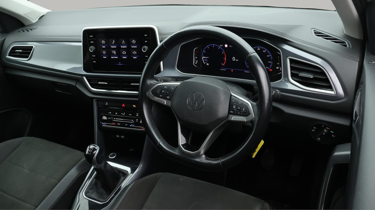 Used Volkswagen T-Roc 2023 for sale - 76247003: Photo 10