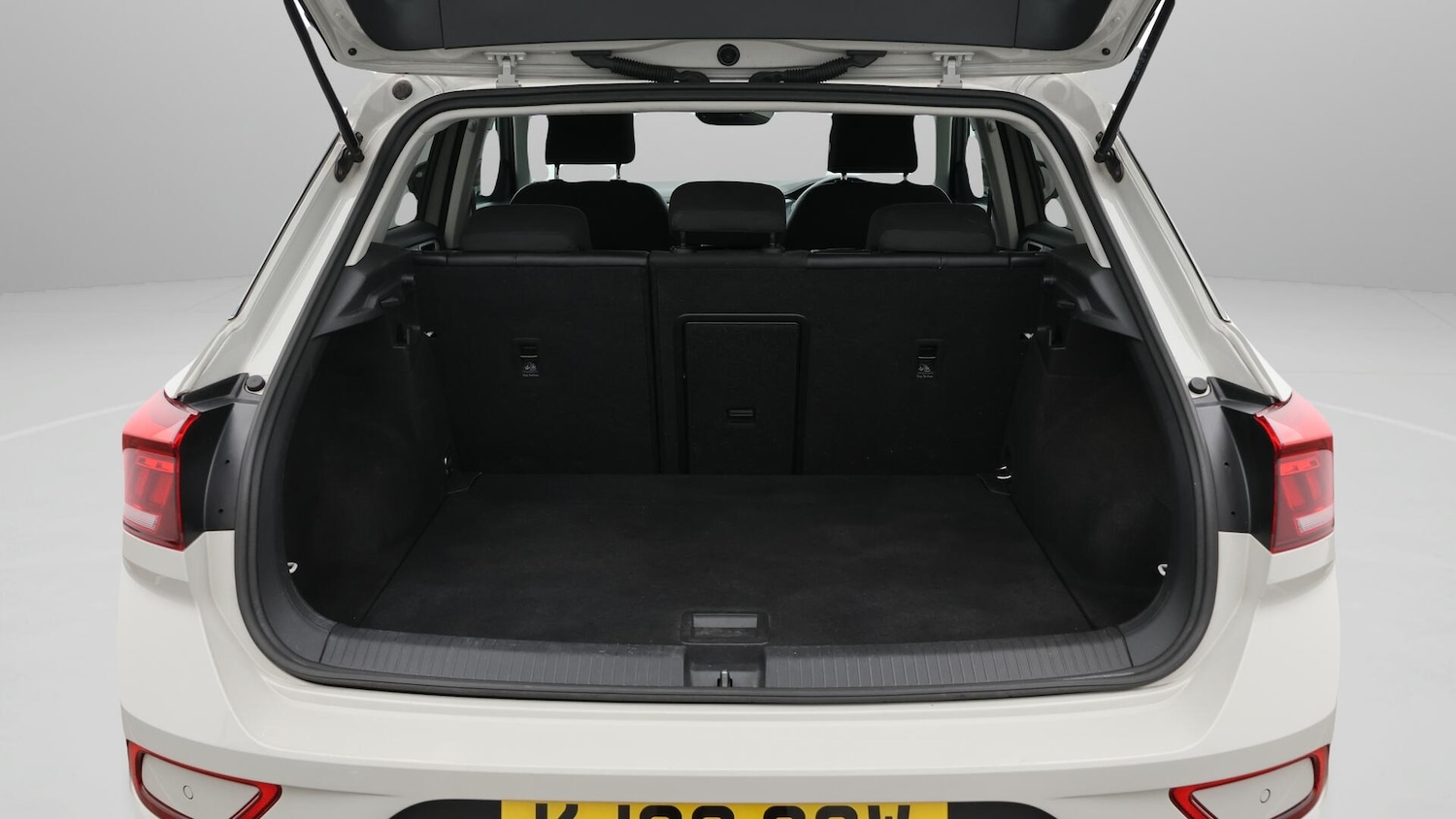 Used Volkswagen T-Roc 2023 for sale - 76247003: Photo 18