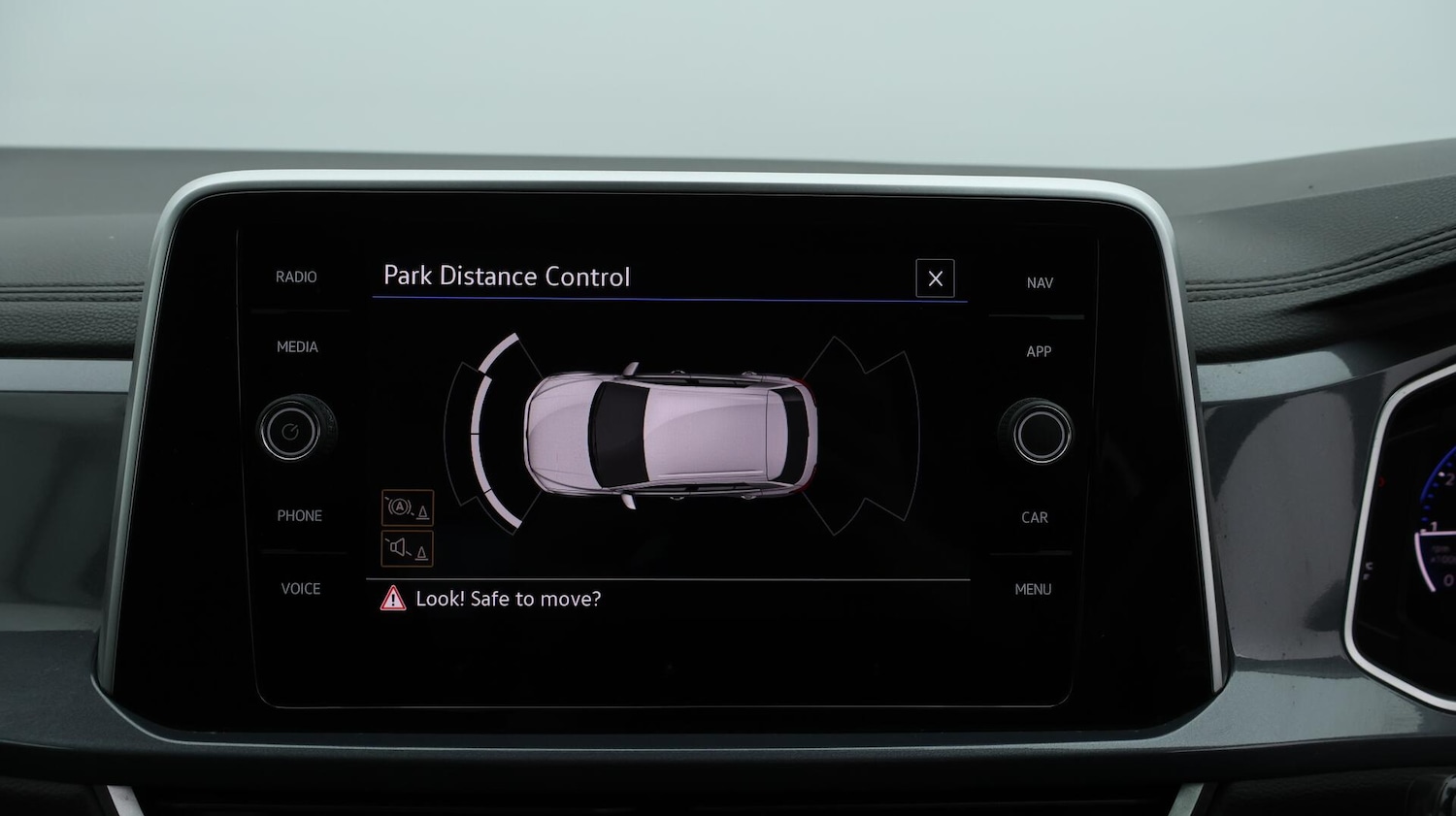 Used Volkswagen T-Roc 2023 for sale - 76247003: Photo 24