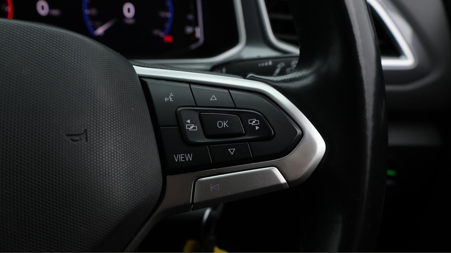 Used Volkswagen T-Roc 2023 for sale - 76247003: Photo 26