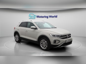 Used Volkswagen T-Roc 2023 for sale - 76247003: Photo 2