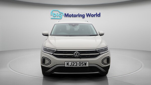 Used Volkswagen T-Roc 2023 for sale - 76247003: Photo 3
