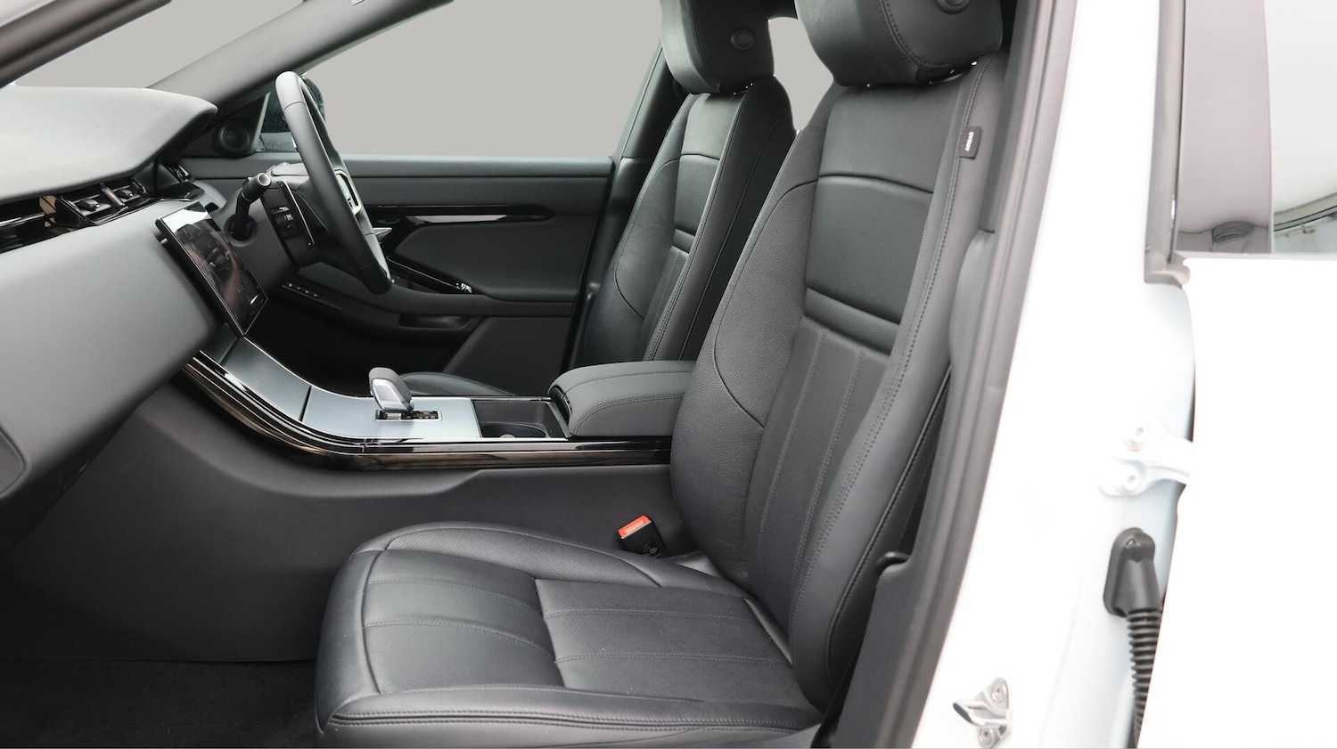 Used Land Rover Range Rover Evoque 2024 for sale - 76433390: Photo 15