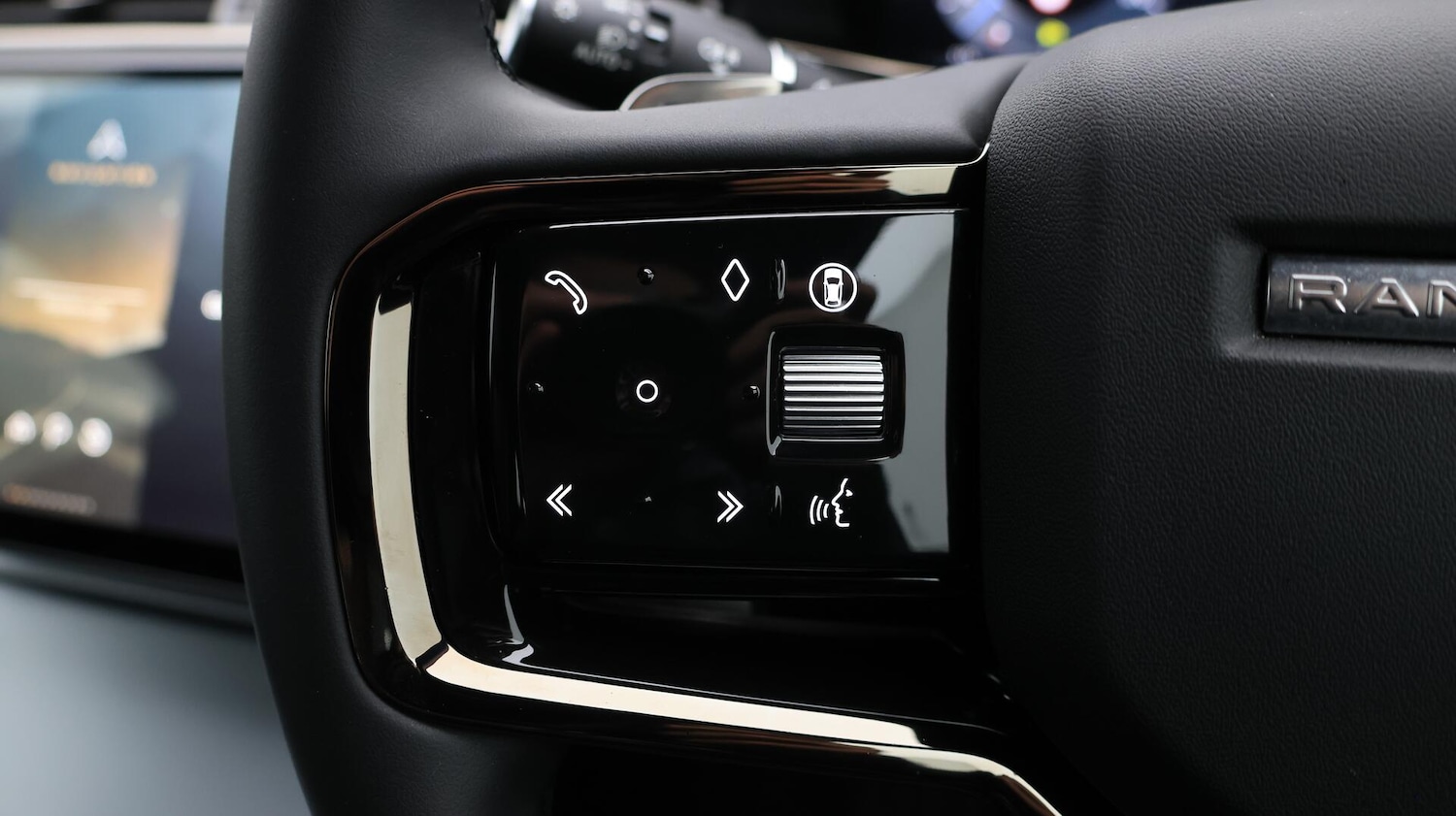 Used Land Rover Range Rover Evoque 2024 for sale - 76433390: Photo 23