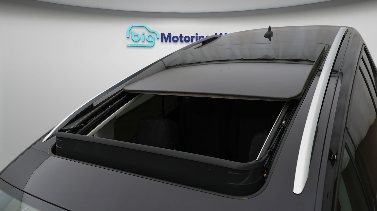 Used Volkswagen Touran 2021 for sale - 77675890: Photo 20