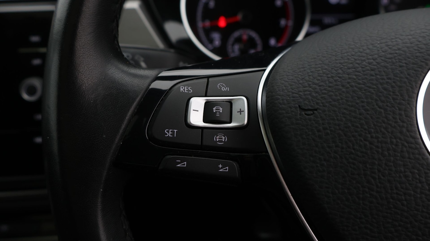 Used Volkswagen Touran 2021 for sale - 77675890: Photo 29