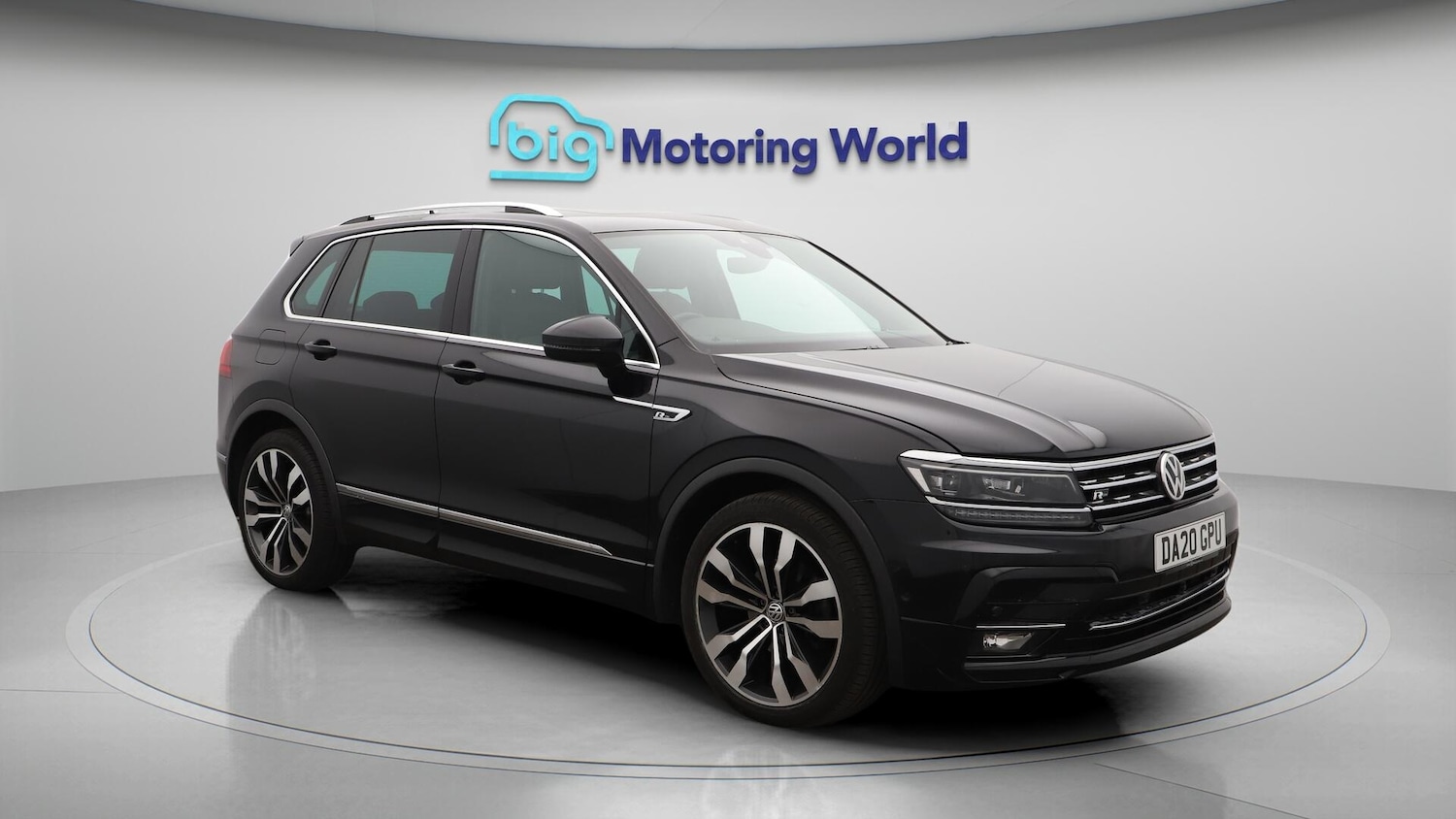 Used Volkswagen Tiguan 2020 for sale - 76153167: Photo 2