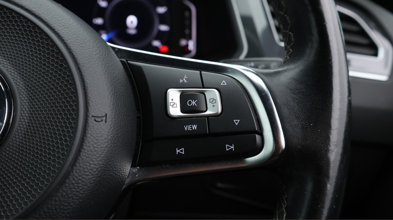 Used Volkswagen Tiguan 2020 for sale - 76153167: Photo 26