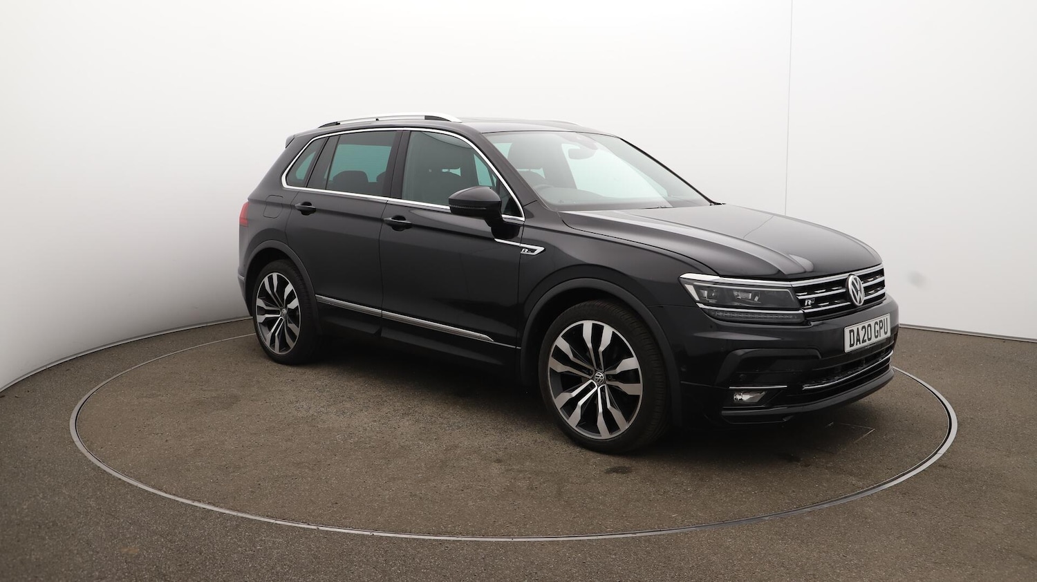 Used Volkswagen Tiguan 2020 for sale - 76153167: Photo 47