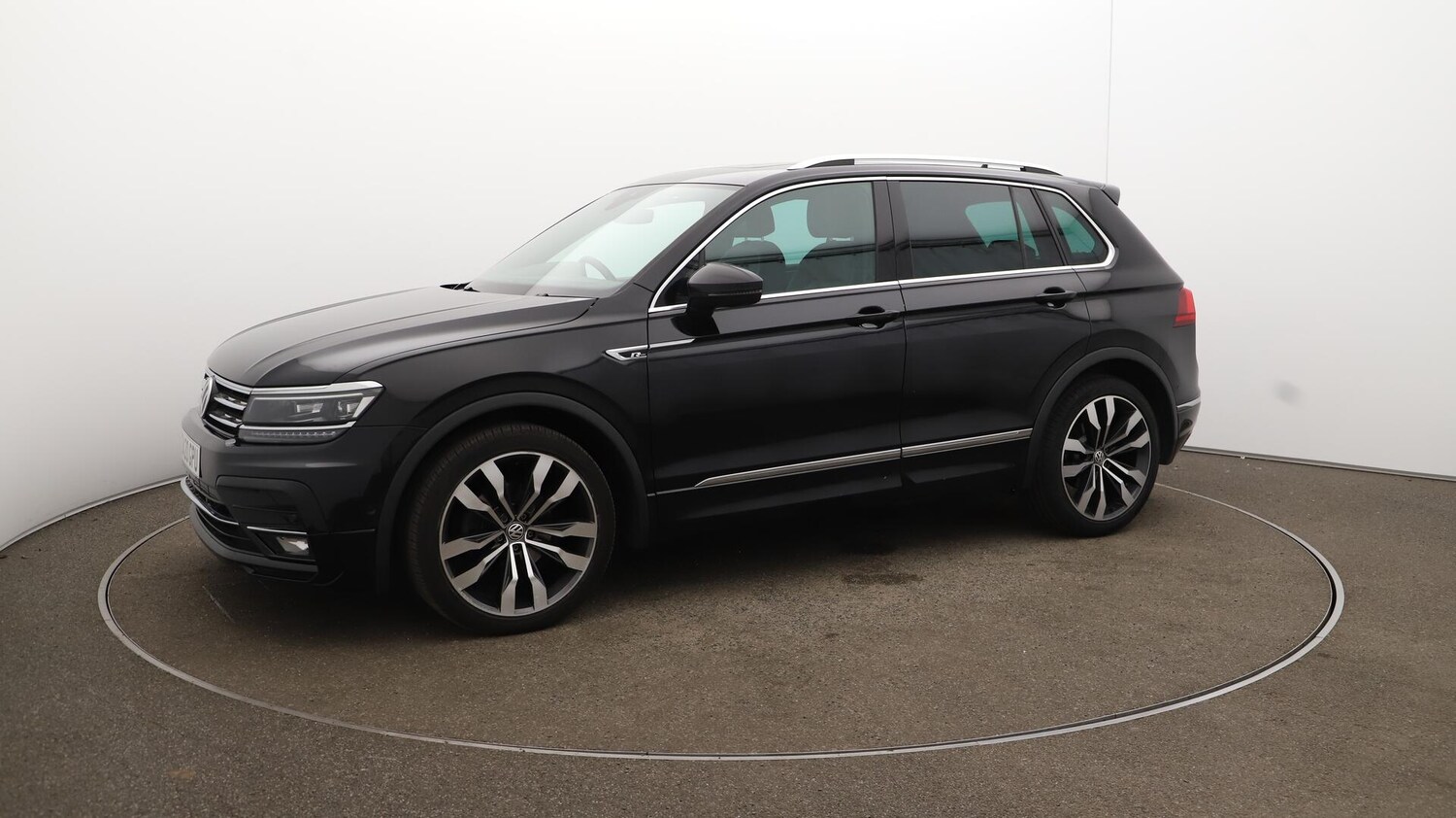 Used Volkswagen Tiguan 2020 for sale - 76153167: Photo 70